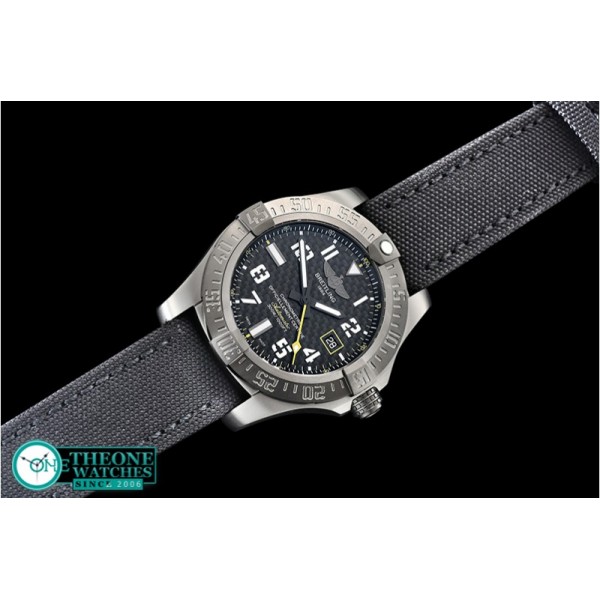 Breitling - Avenger BlackBird 44mm Boutique DLC/TI/NY Blk CF A2824