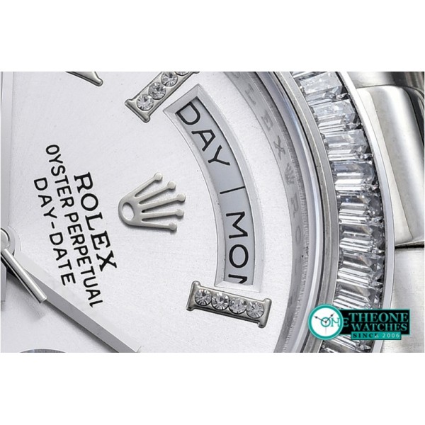 Rolex - DayDate 41mm SS/SS Pres Silver Wht Roman Asia 3255