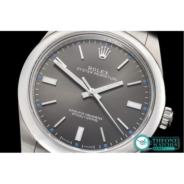 Rolex - Oyster Pert. 39mm 114300 904L SS/SS Grey GMF A3132