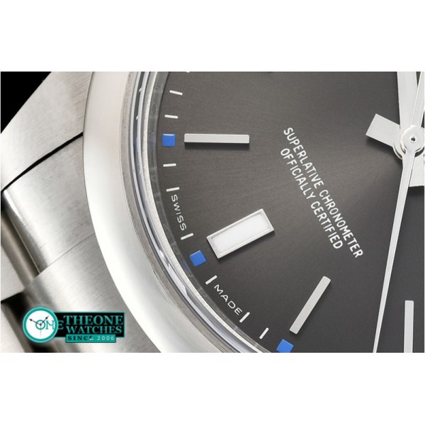 Rolex - Oyster Pert. 39mm 114300 904L SS/SS Grey GMF A3132