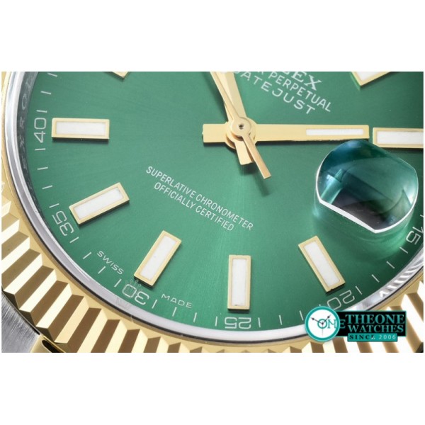 Rolex - SS/YG Oyster Green Stk Asian 2813