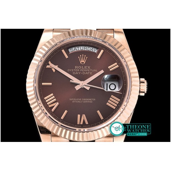 Rolex - DayDate 228206 RG/RG Brown Roman BP Swiss 2836