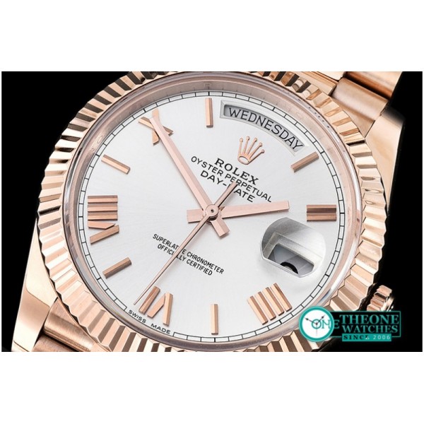 Rolex - DayDate 228206 RG/RG White Roman BP Swiss 2836